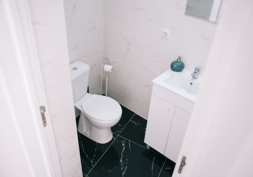 Een oude badkamer opknappen zonder complete verbouwing