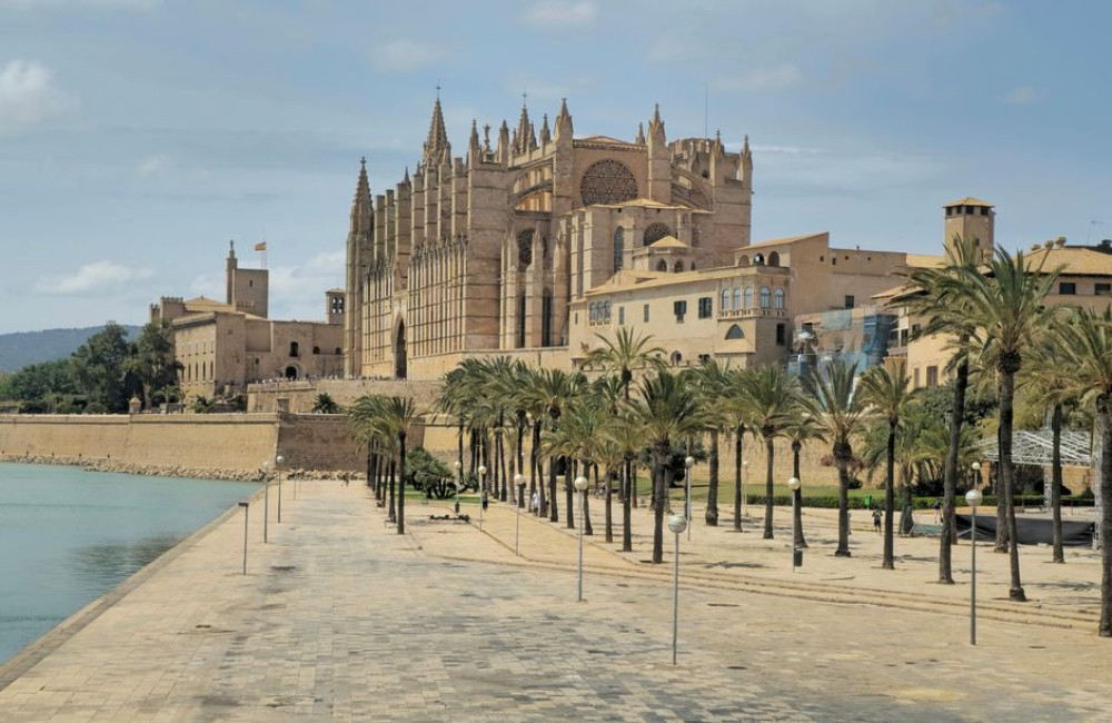 Cala Ratjada centrum: bouwstijl, materialen en wat je ervan kunt leren