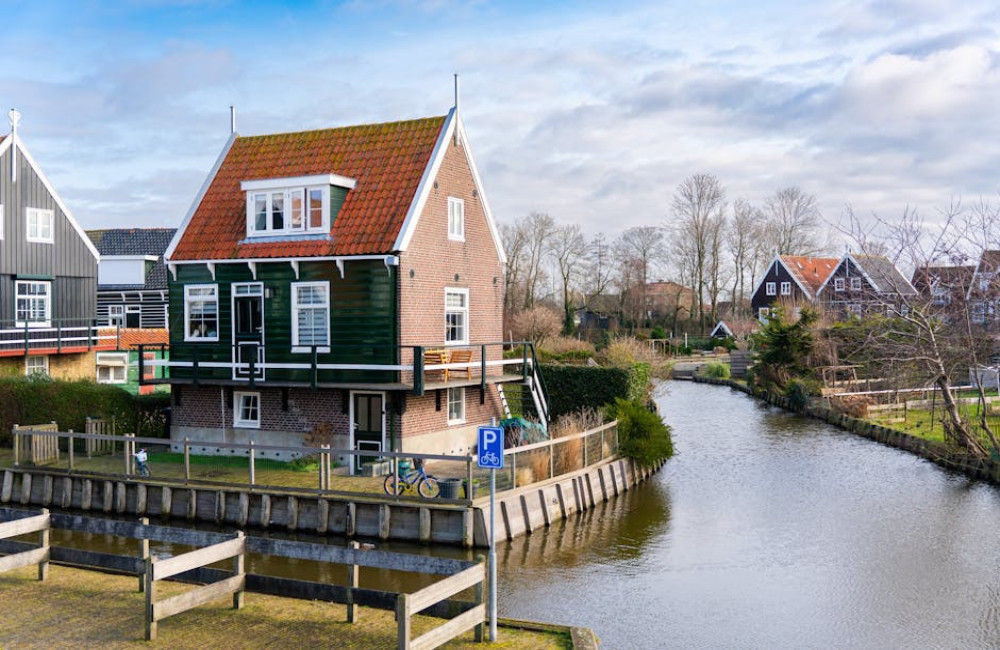 Een dakkapel laten plaatsen: wat je vooraf moet weten