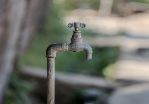 Moet je je buitenkraan bij -2 graden al aftappen of pas bij strenge vorst?