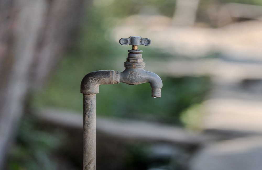 Moet je je buitenkraan bij -2 graden al aftappen of pas bij strenge vorst?